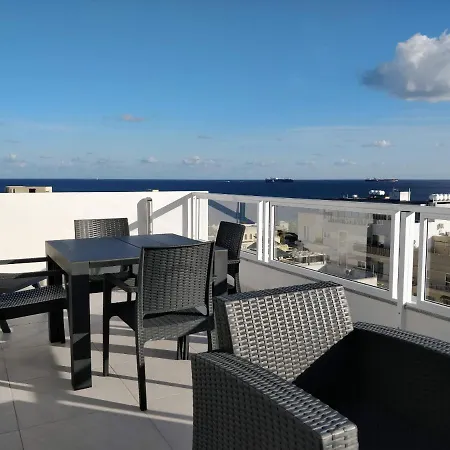 Sea View Penthouse With Large Terrace Irom1-1 Daire