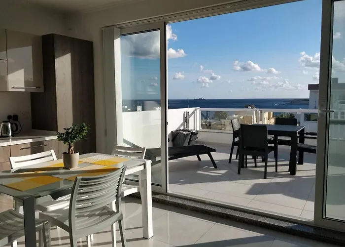 Sea View Penthouse With Large Terrace Irom1-1 * Marsaskala