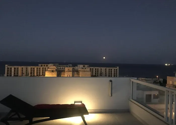 Apartment Sea View Penthouse With Large Terrace Irom1-1 Marsaskala